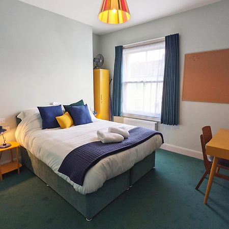The Stirling Arms Pub & Rooms Брайтонн Номер фото